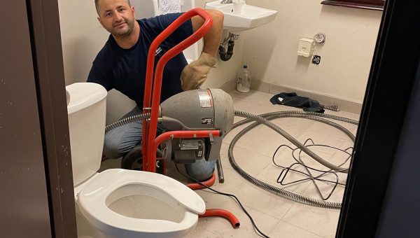 Clogged Toilet Repair & Installation service in Guelph by Plumber To Your Door